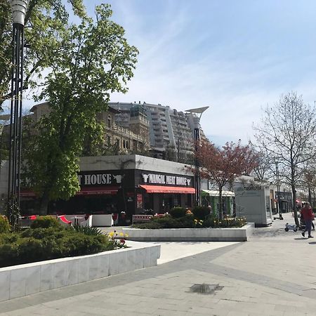 Спапфировые Апартаменты В Аркадийском Дворце Oděsa Exteriér fotografie